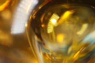 uzaylı, fantastik, alkol, alkollü içecek, kehribar, otomotiv aydınlatma, bar takımı, becherovka, brendi, daire, yakın plan, içecek, içecek, içecek, sıvı, cam, ısı, sıvı, makro fotoğrafçılık, metal, yağ, desen, yansıma, rom, bardaklık, kap, masa takımı