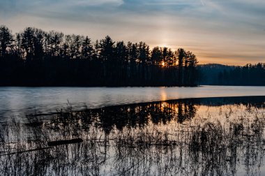 Kış Öncesi Günbatımı Lake Williams, York County Pennsylvania ABD, Pennsylvania