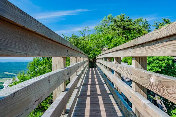 Big Schloss Dağı, Virginia ABD 'ye Son Yükseliş