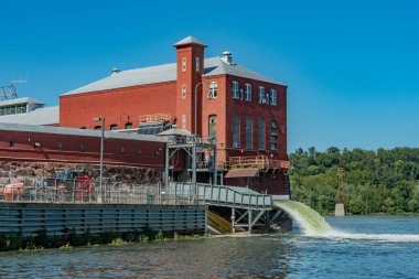 York Haven Hidroelektrik Santrali. Pennsylvania 'da yaz sonu.