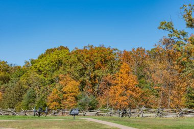 Oak Hill 'deki Cannons and Colors, Gettysburg Pennsylvania ABD