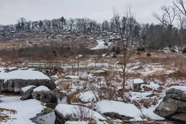 Footbridge Plum Run Snowy January Day Gettysburg Pennsylvania Usa — Stock Photo, Image
