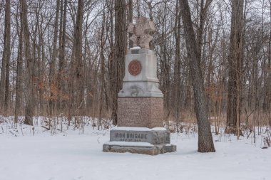 Karlı bir kış gününde Demir Tugay Anıtı, Gettysburg Pennsylvania ABD