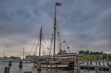 Tarihi Yelkenli Gemisi, Baltimores İç Liman, Maryland ABD