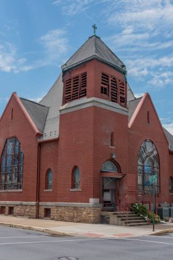 Açık Bir Yaz Günü, Pennsylvania Sunbury Tarihi Kiliselerinden biri