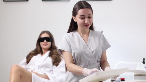 Procedura Depilacji Kosmetologii Depilacja Laserowa Kosmetologia — Wideo stockowe