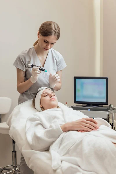 stock image Hydra Vacuum Cleaner. Exfoliation, Rejuvenation And Hydratation.