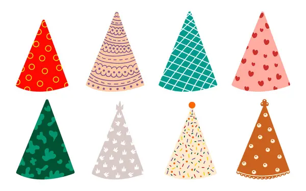 Farklı şekillerde doğum günü şapkaları. Tebrik kartları, çıkartmalar, tasarımlar için sevimli renkli şapkalar. Karnaval kağıt şapkası. Parti konisi.