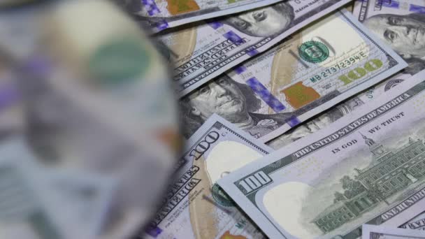 Büyüteç Altında 100 Dolarlık Banknot Amerikan Ulusal Para Birimi Bankacılık — Stok video