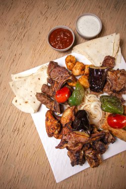 Farklı etlerden taze kebap..