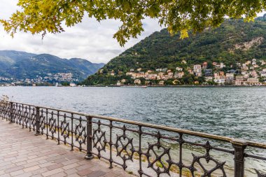 Como, İtalya - Eylül 2024: Como şehir tarihi merkezi