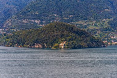 Lombardy 'deki Como Gölü' nün güzel manzarası