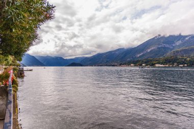 Lombardy 'deki Como Gölü' nün güzel manzarası