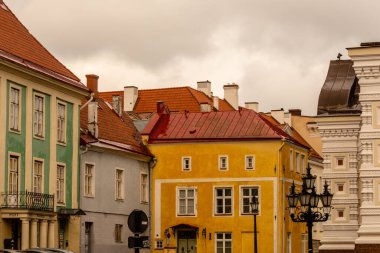 Tallin kenti, birçok tarihi eser ve mükemmel iklimi, Tallin kenti, Estonya, 08-10-2021 ile yıl boyunca tatil için Estonya 'nın başkentidir.