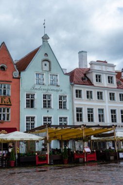 Tallin kenti, birçok tarihi eser ve mükemmel iklimi, Tallin kenti, Estonya, 08-10-2021 ile yıl boyunca tatil için Estonya 'nın başkentidir.