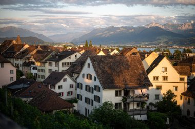 Avusturya 'daki Hallstatt köyünün güzel manzarası