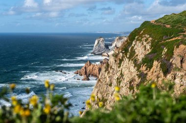Portekiz, Roca Burnu 'ndaki deniz manzarası çok güzel.