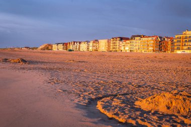 Oostende, Belçika 'da güzel bir gün batımı