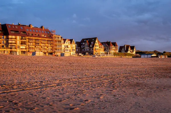 Oostende, Belçika 'da güzel bir gün batımı