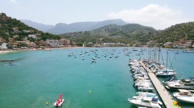 Port de Soller, Mallorca, İspanya manzarası