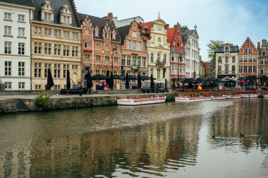 Gent, Belçika - 3 Ekim 2025 Gent 'in Tarihi Merkezi' nde Sonbahar Günü