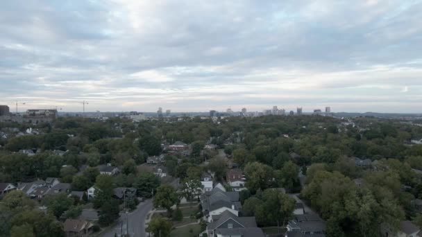Gün Batımında Güney Mahallesinden Nashville Ufuk Çizgisinin Havadan Görünüşü — Stok video