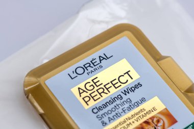 Londra mı? UK- 03.01.2023. Loreal 'den mükemmel bir temizlik bezi paketi..