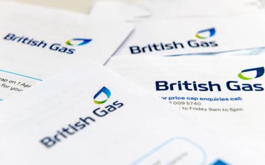 Londra mı? UK- 04.07.2023 Birleşik Krallık enerji şirketi British Gas 'ten mektup ve faturalar.