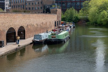 Londra mı? UK- 05.04.2023. Kralın Haçı 'ndaki Vekil Kanalı' na genel bir bakış..