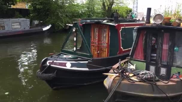 Londres 2023 Barcaças Canal Atracadas Canal Regente Muitas Vezes Usadas — Vídeo de Stock