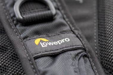 Londra mı? UK- 08.04.2023. Lowepro kamera sırt çantasını kapat.