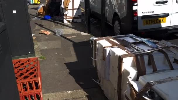 Londýn 2023 Velké Hromady Odpadků Které Zůstaly Nevyzvednuté Ulici Kvůli — Stock video