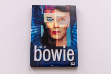 Londra mı? UK- 09.27.2023. Beyaz olarak izole edilmiş bir David Bowie DVD kapağı.