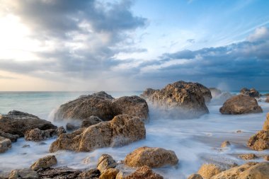 Kavalikefta Sahili, Kalamitsi Köyü, Lefkada, Yunanistan.
