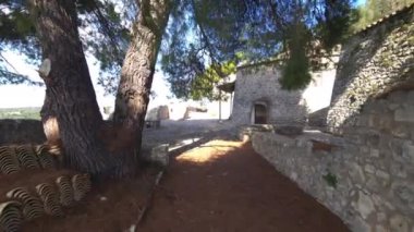 Vonitsa. Yunanistan... 10.20.2023. Ayia Sofya Kilisesi Venedik Kalesi 'nin içinde.