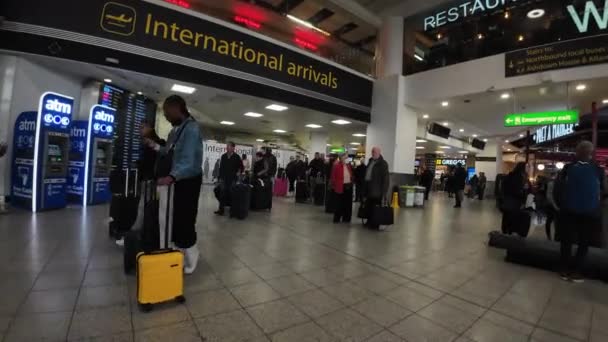 Aeropuerto Gatwick Reino Unido 2024 Punto Vista Los Pasajeros Aéreos — Vídeos de Stock