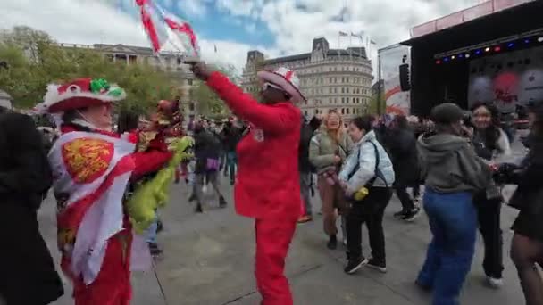 Londres Royaume Uni 2024 Faire Participer Les Spectateurs Danse Lors — Video