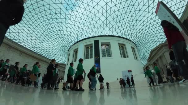 Londyn Zjednoczone Królestwo 2024 Powolny Ruch Niski Kąt Widzenia Podłogi — Wideo stockowe