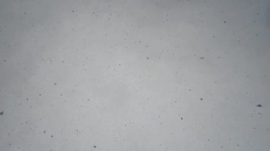 Kar yağışının yukarıdan görünüşü 