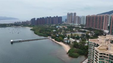 Hong Kong. Çin... 02.22.2025. Ma On Shan Park 'tan Wu Kai Sha Çakıl Kumsalı' nın klibi.