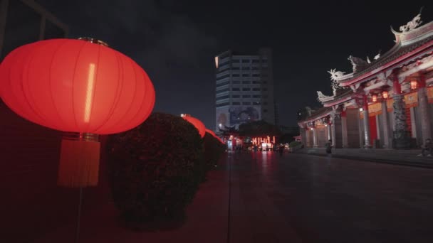 台湾の台北中山地区にあるXingtian Temple — ストック動画