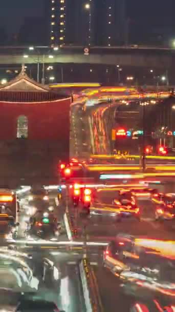 Ночной Городской Пейзаж Тайбэя Оживленной Столицы Тайваня Световыми Тропами Оживленного — стоковое видео