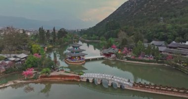 Kara Ejder Havuzu Parkı Mimarı Lijiang