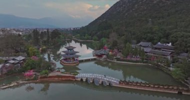 Kara Ejder Havuzu Parkı Mimarı Lijiang