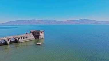 Hava video çekimi. Tarihi Dali eski kasaba mimarisinin manzaralı görüntüleri 