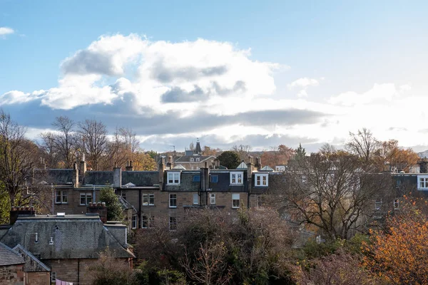 Вид Здание Дерево Весной Эдинбург Соединенное Королевство — стоковое фото