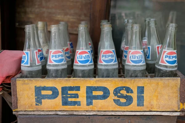 Bangkok Thailanda Martie 2019 Vechea Sticlă Pepsi Într Cutie Alfabetul — Fotografie, imagine de stoc