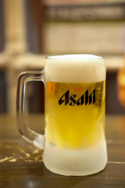 Μπανγκόκ Ταϊλάνδη Δεκεμβρίου 2021 Μια Κούπα Asahi Μια Ιαπωνική Μπύρα — Φωτογραφία Αρχείου