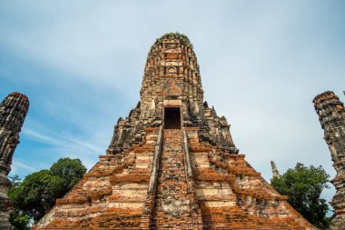 Wat Ratcha Burana, Ayutthaya 'nın şehir adasında tarihi park, Tayland' da bulunan restore edilmiş bir tapınak harabesi.