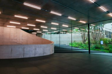 Seul, Güney Kore - 11 Temmuz 2022: SongEun Sanat Bölgesi, Chung Barajı 'nın kalbinde sergi yeri. Herzog ve de Meuron tarafından tasarlandı.